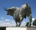 Estatua del toro de la vega.jpg
